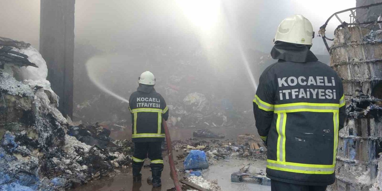 Kimyasal atık malzemelerini soğutma çalışmaları devam ediyor