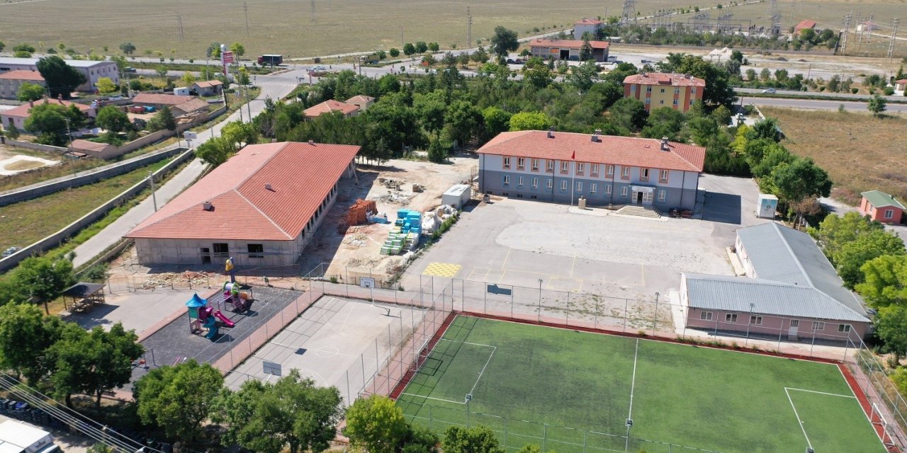 Konya Karatay’daki eğitim yatırımları göz dolduruyor