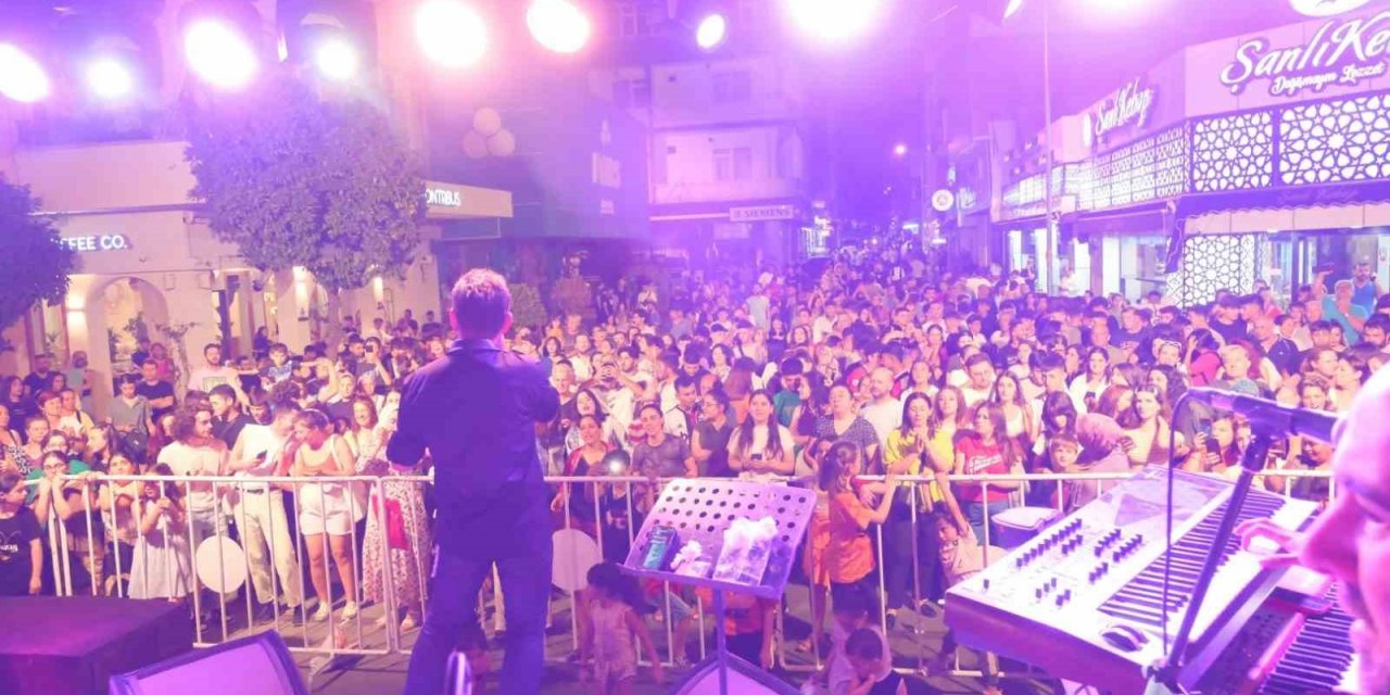 Aydın Büyükşehir Belediyesi yaz konserlerine devam ediyor