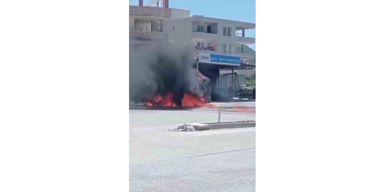 Samandağ’da korkutan araç yangını