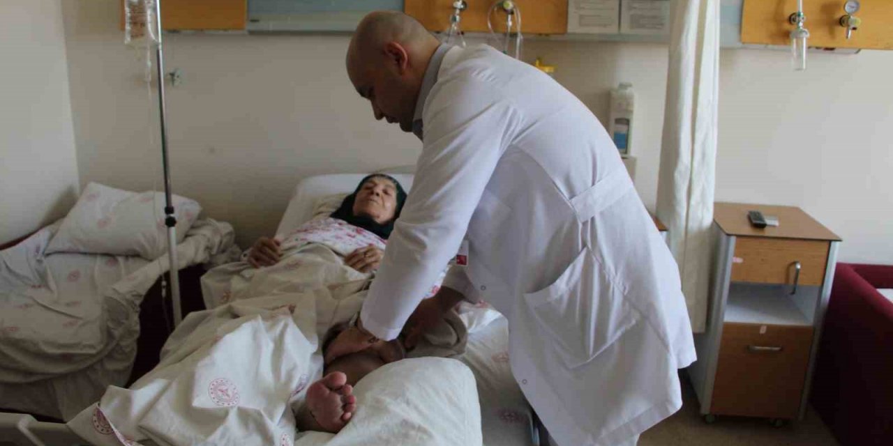 Şırnak’ta ilk kez kapalı tip varis ameliyatı yapıldı: 82 yaşındaki hasta sağlığına kavuştu