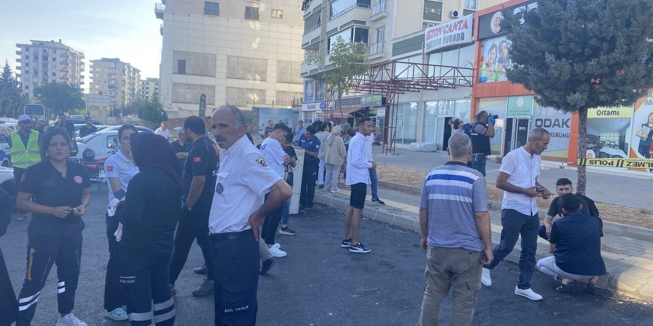 4 katlı binanın çatısından düşen 5 yaşındaki çocuk hayatını kaybetti