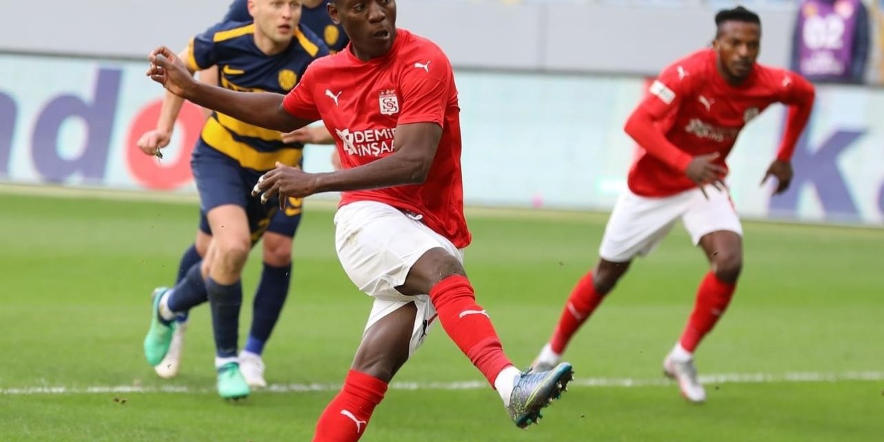 Sivasspor Max Gradel’e teşekkür etti