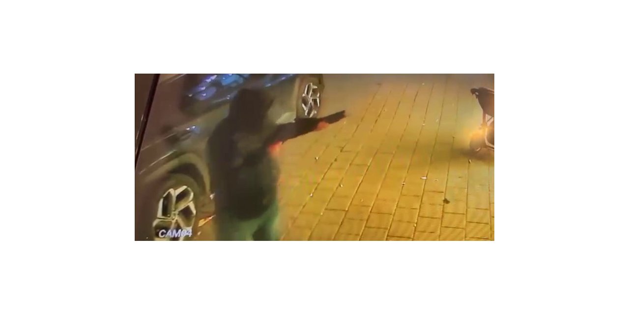 Mahalleliyi dolandırdığı öne sürülen kuyumcu: "Dükkanımı kurşunladılar"