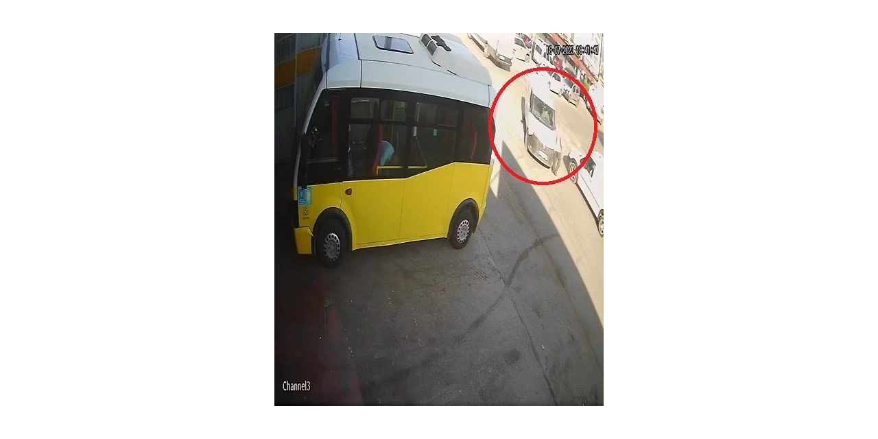 Dalgın sürücü yolun karşısına geçen yayaya çarptı