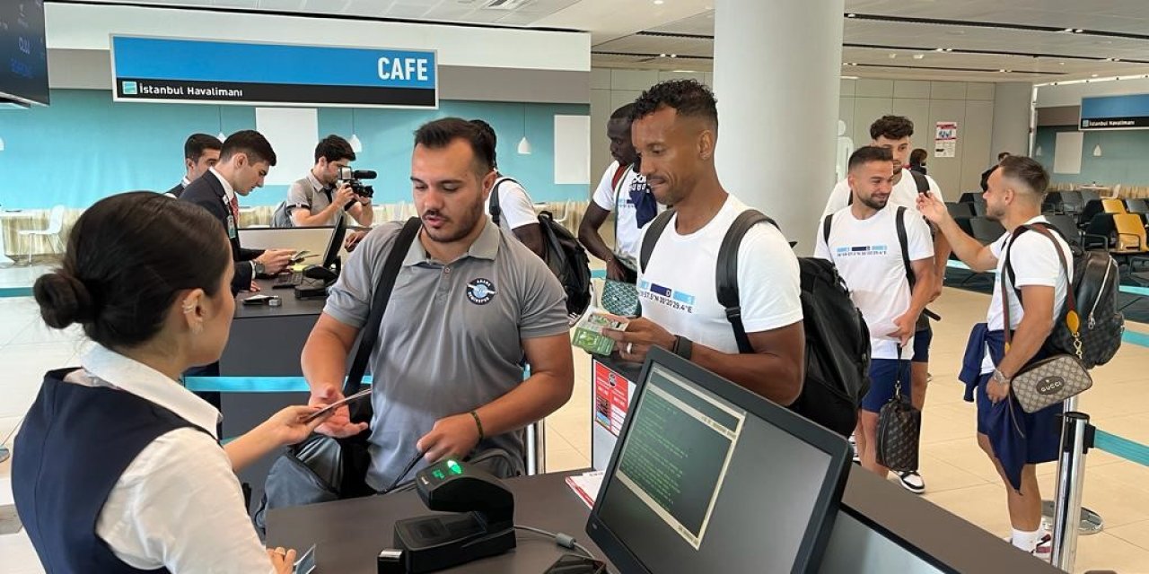 Adana Demirspor, Cluj’a gitti