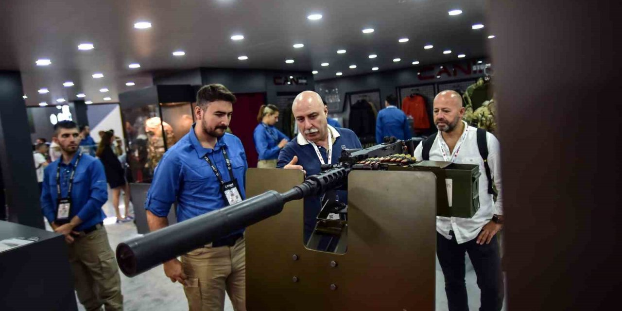 Canik yeni teknoloji ürünlerini IDEF’te görücüye çıkardı