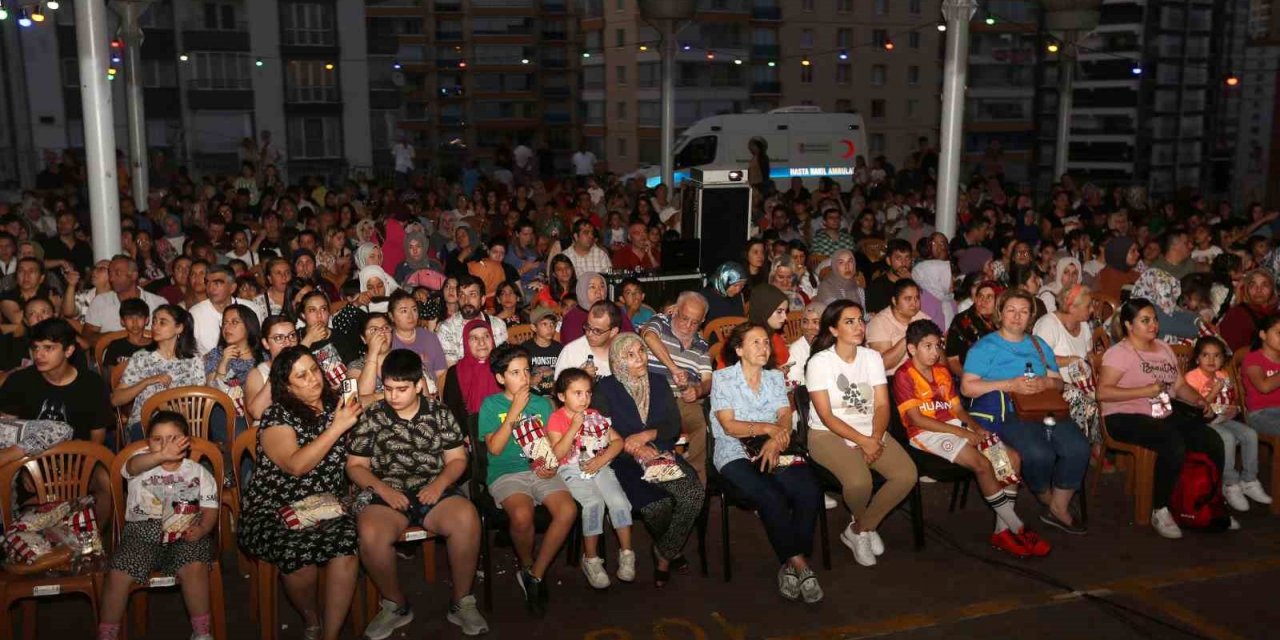 Yenimahalle’de Açık Hava Sinema Günleri başladı