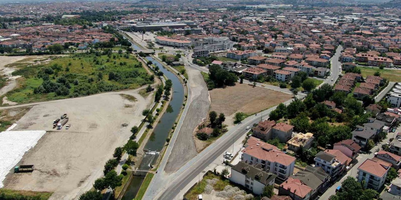 Sakarya Büyükşehir Serdivan ulaşımını rahatlatıyor