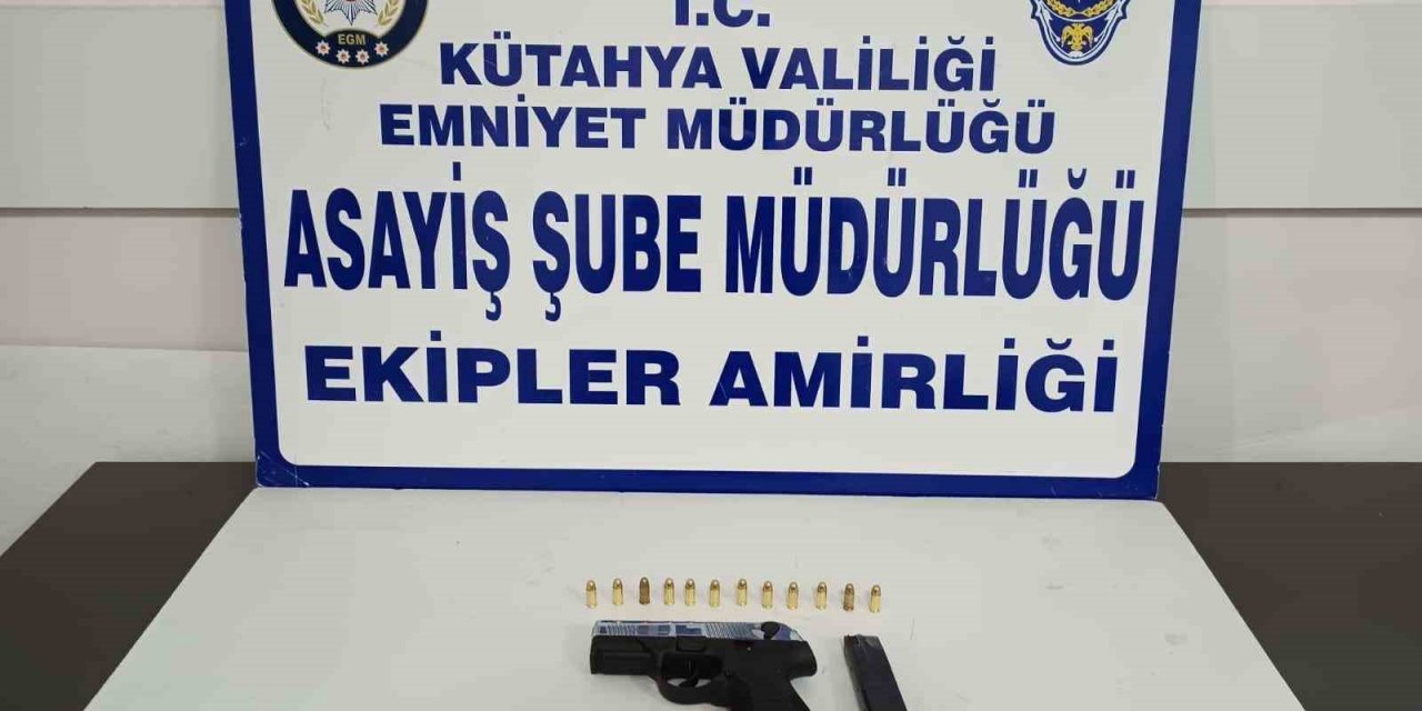 Kütahya’da yaya devriye ekiplerince 66 şahıs, 4 aracın sorgusu, GBT kontrolü ve denetimi yapıldı