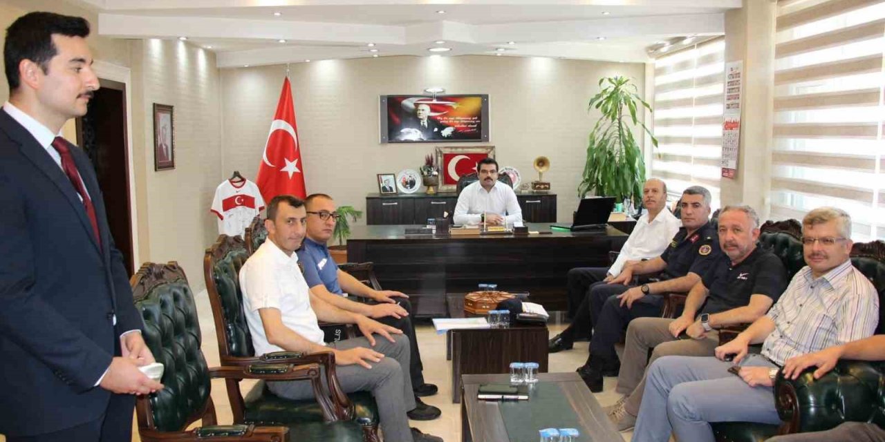 Şuhut’ta ‘Bağımlılıkla Mücadele İlçe Kurul Toplantısı’ yapıldı