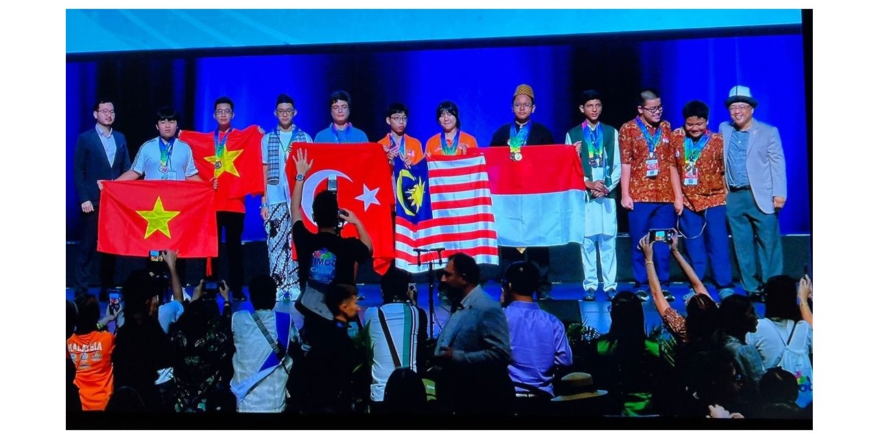 BİLSEM öğrencisinden olimpiyatta altın ve gümüş madalya