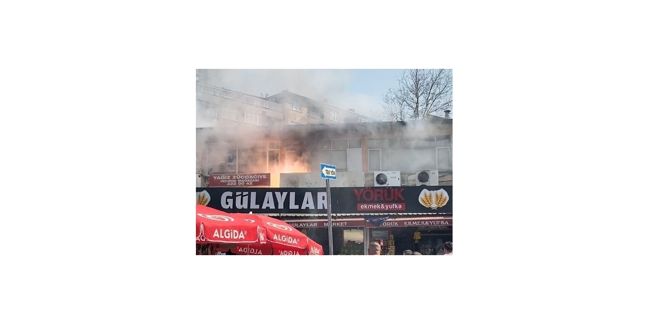 İş yerindeki yangın paniğe neden oldu