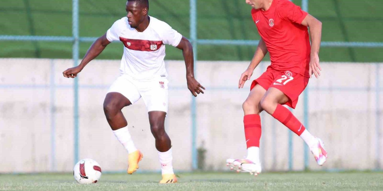 Hazırlık maçı: Sivasspor: 2 - Ümraniyespor: 0