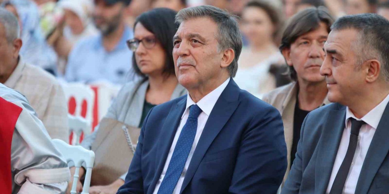 Gül: “Cumhuriyetin ikinci yüzyılına girerken önem vermemiz gereken konunun eğitim olduğuna inanıyorum”