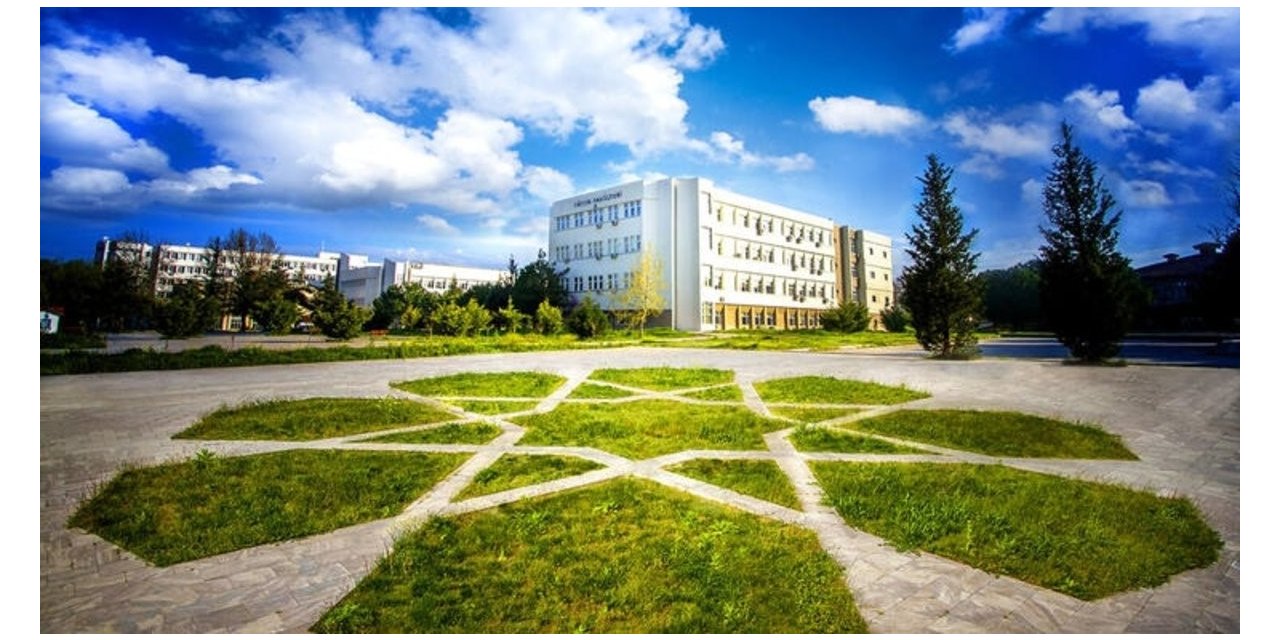 Üniversite tercih sürecinde öğrencilere akademik tavsiye