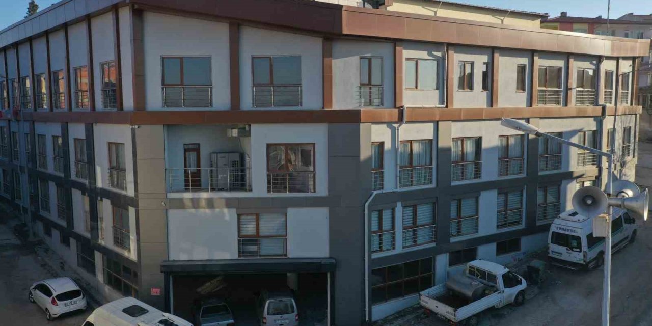 İvrindi Belediye oteli gün sayıyor