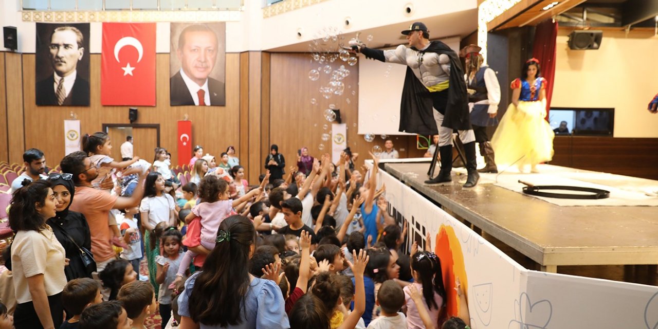 Yüreğir’de çocuk şenliğine büyük ilgi