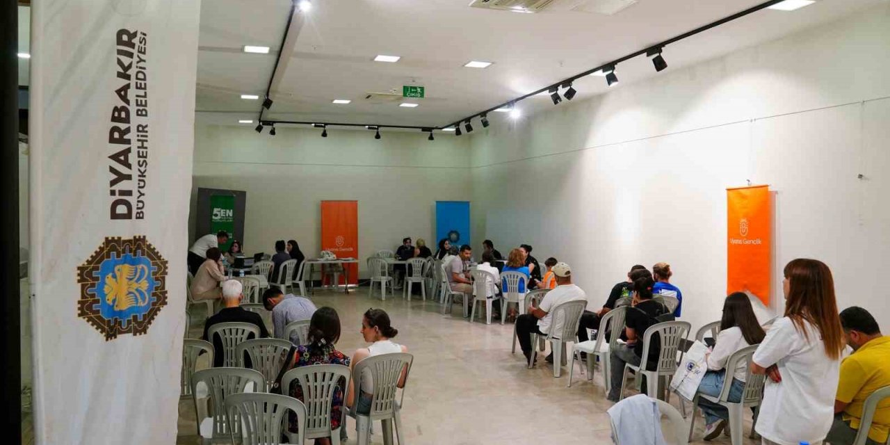 Diyarbakır’da “Üniversite Tercih Günleri”nde öğrencilere ücretsiz danışmanlık hizmeti