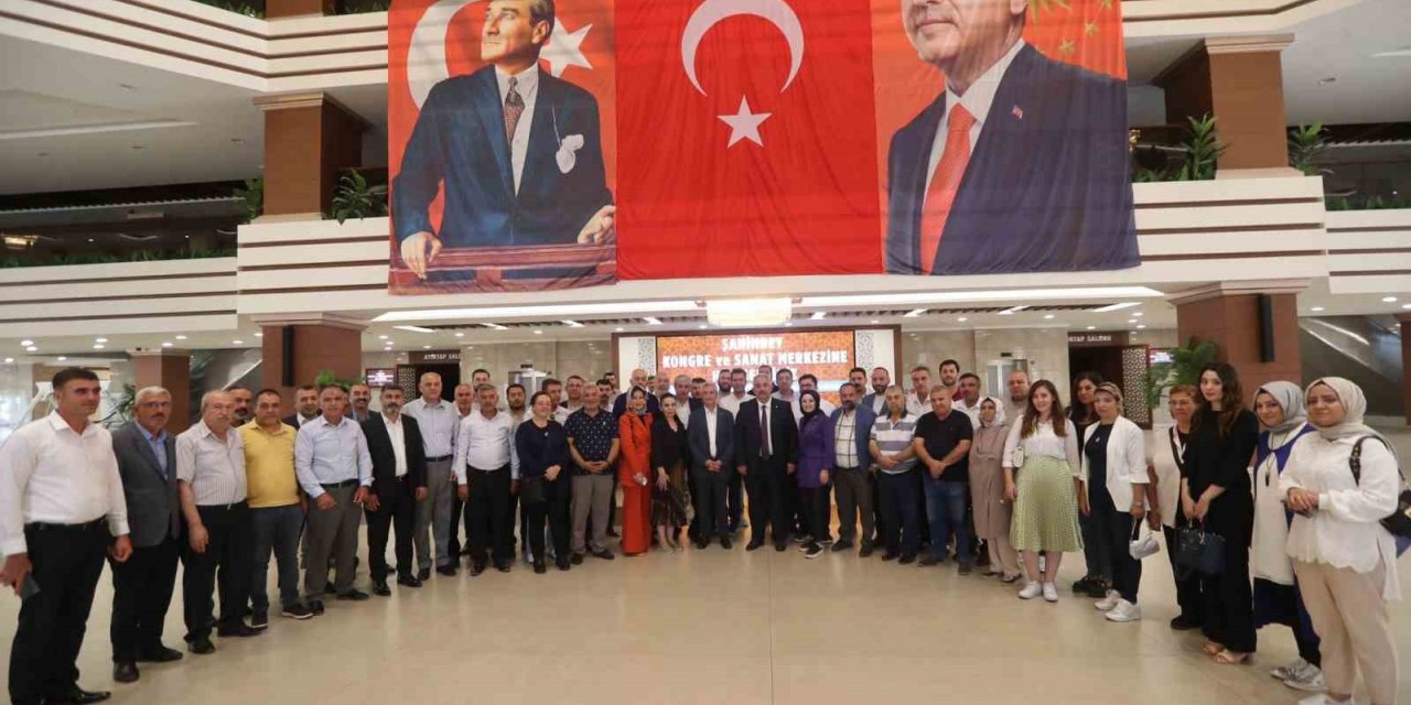 Belediyelerin hizmetlerini yerinde inceledi