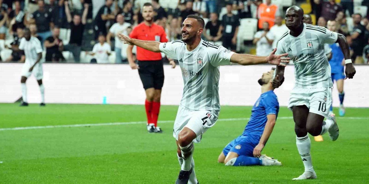 Beşiktaş’ın Avrupa’da 300. golünü Onur Bulut kaydetti