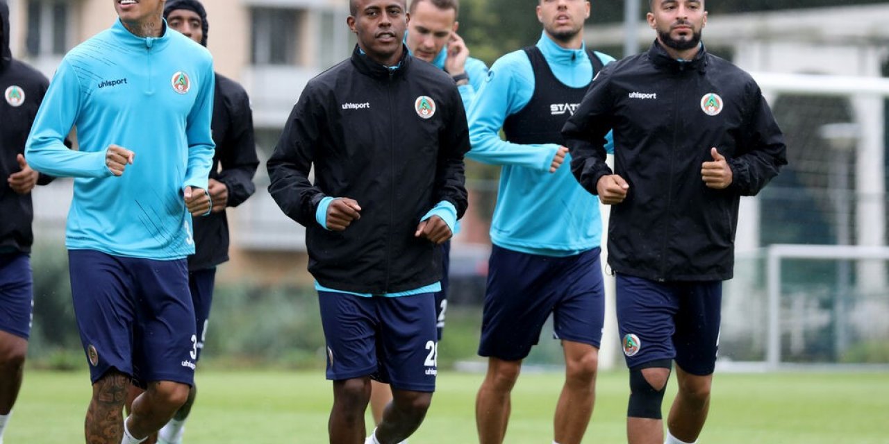 Alanyaspor Hollanda kampının 2. gününü çift antrenmanla tamamladı