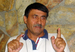 Ben unu eledim, eleği astım!