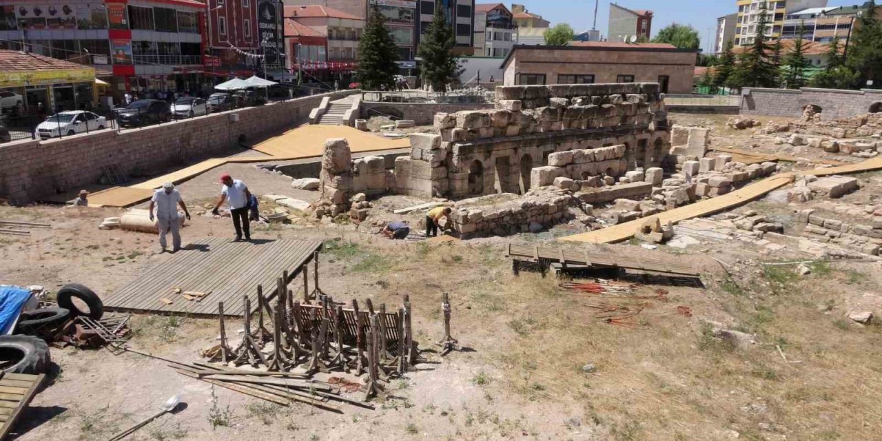 2 bin yıllık Roma Hamamı kapılarını ziyaretçilerine açıyor