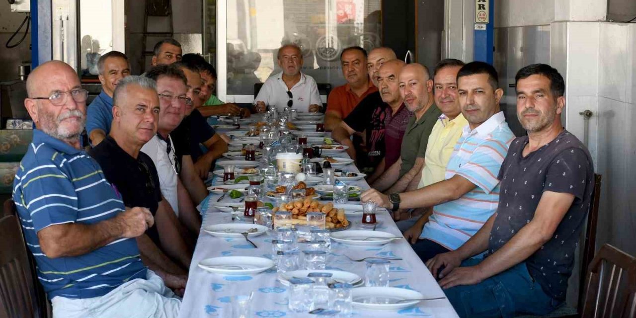 Kuşadası Sanayi Sitesi’nden Başkan Günel’e teşekkür kahvaltısı