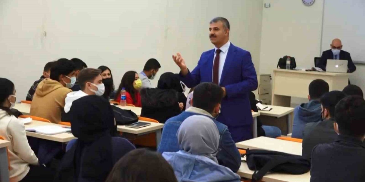 Üniversitede doğru tercihin püf noktaları: Uzmanından önemli tavsiyeler