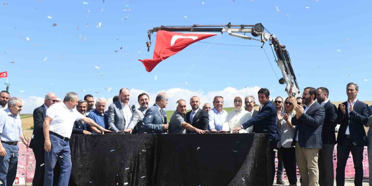 Yalova Makine OSB’de 5 fabrikanın daha temeli atıldı