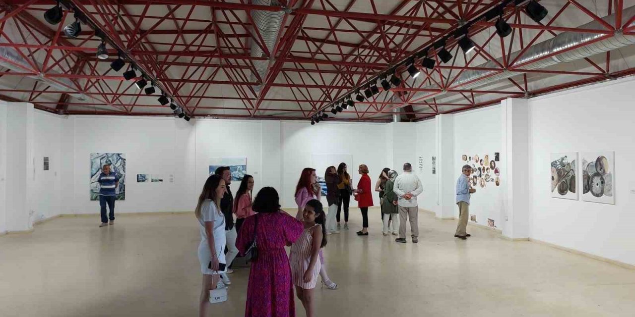 Mezuniyet sergisi gerçekleştirildi