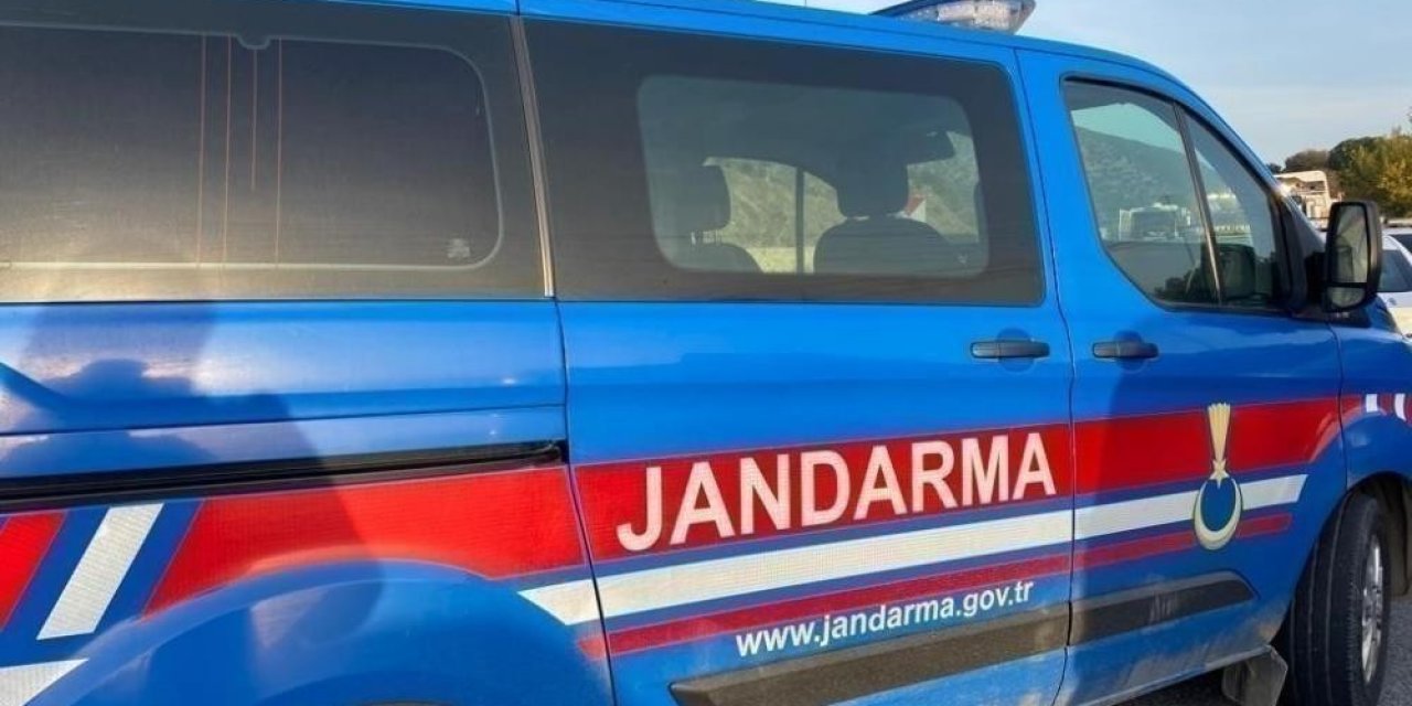 Jandarma ekipleri uyuşturucuya geçit vermiyor