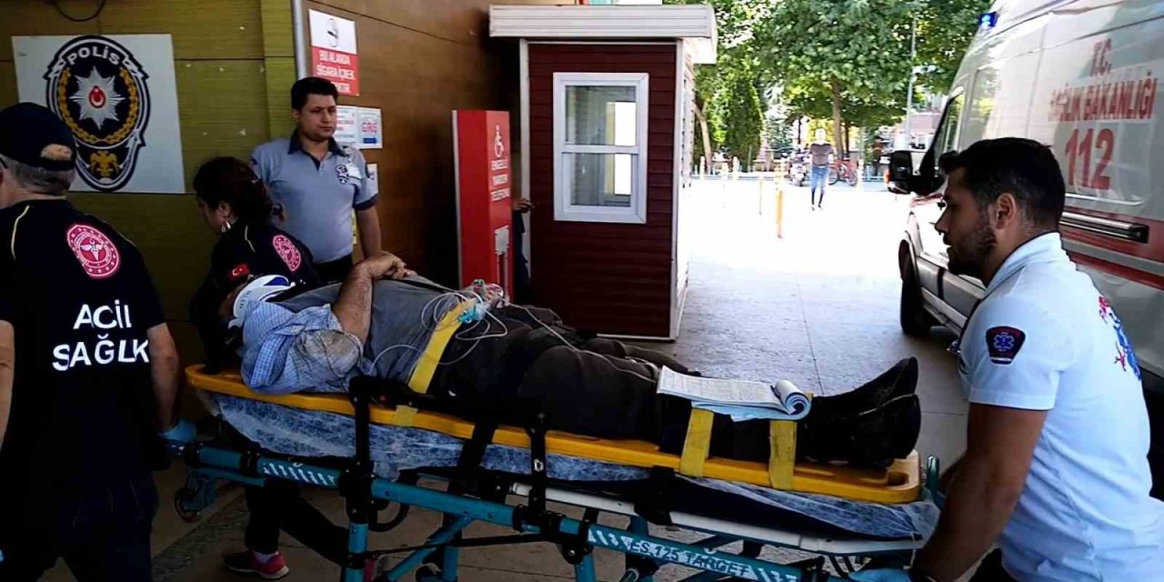 Traktör devrildi: 1 yaralı