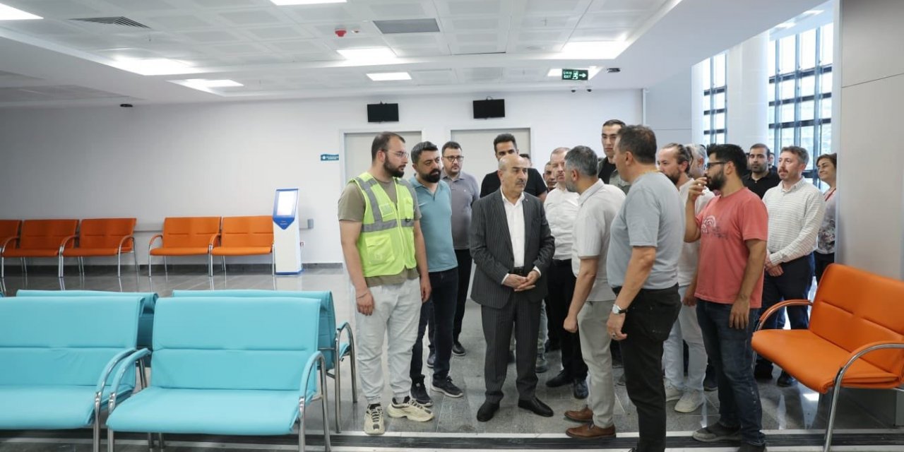 Vali Demirtaş, eğitim ve araştırma hastanesi ek hizmet binasını inceledi