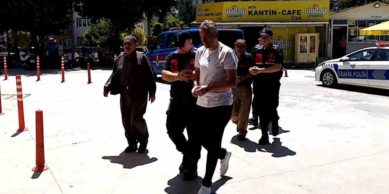 Birinin ölümüne diğerinin yaralanmasına neden olan sürücüler adliyeye sevk edildi