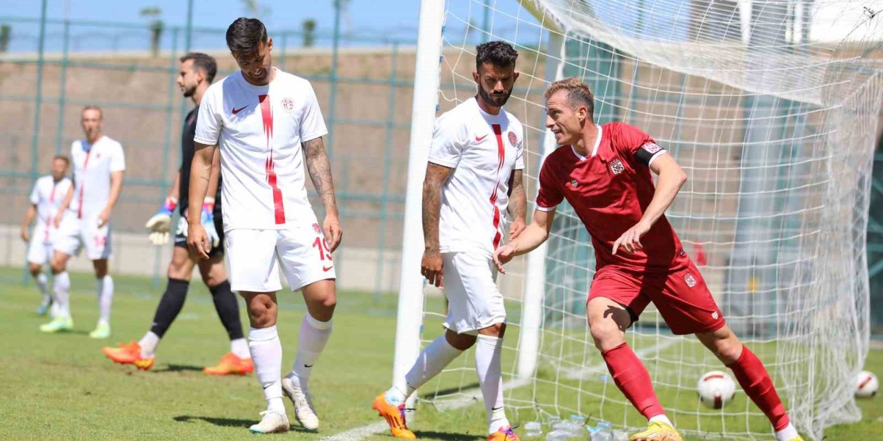 Hazırlık maçı: Sivasspor: 2 - Antalyaspor: 0