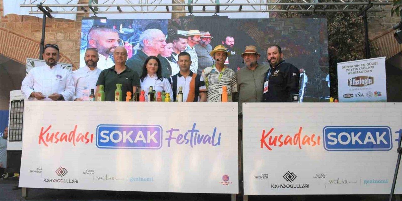 Kuşadası Sokak Festivali’nin ikinci günü zeytinyağı tadım atölyesi ile başladı