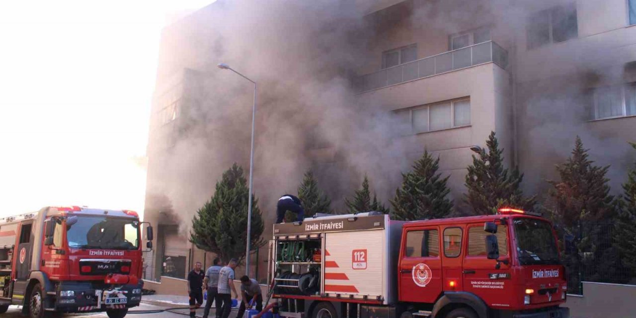 İzmir’de tekstil atölyesinde korkutan yangın