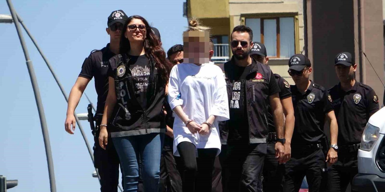 Kayseri’de uyuşturucu tacirlerine darbe: 17 gözaltı