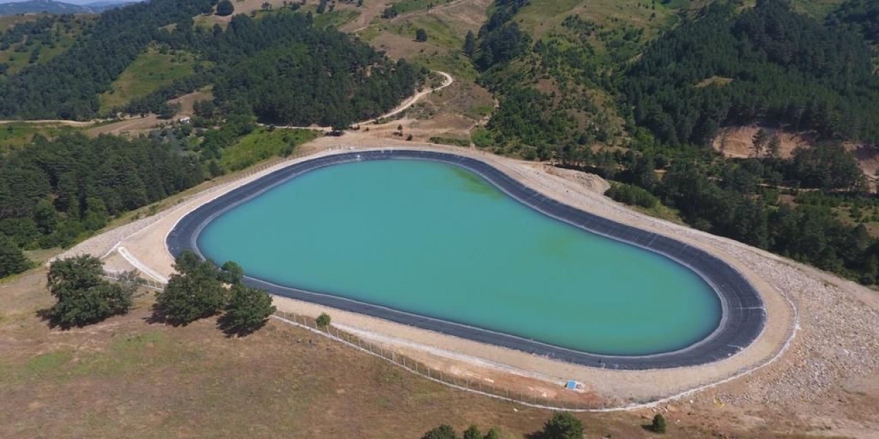Toprak suyla buluşuyor, çiftçinin yüzü gülüyor