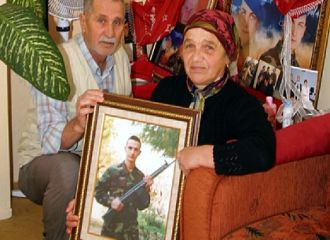 Evladımız şehit değil mi?