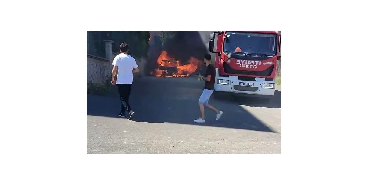 Çorlu’da otomobil cayır cayır yandı