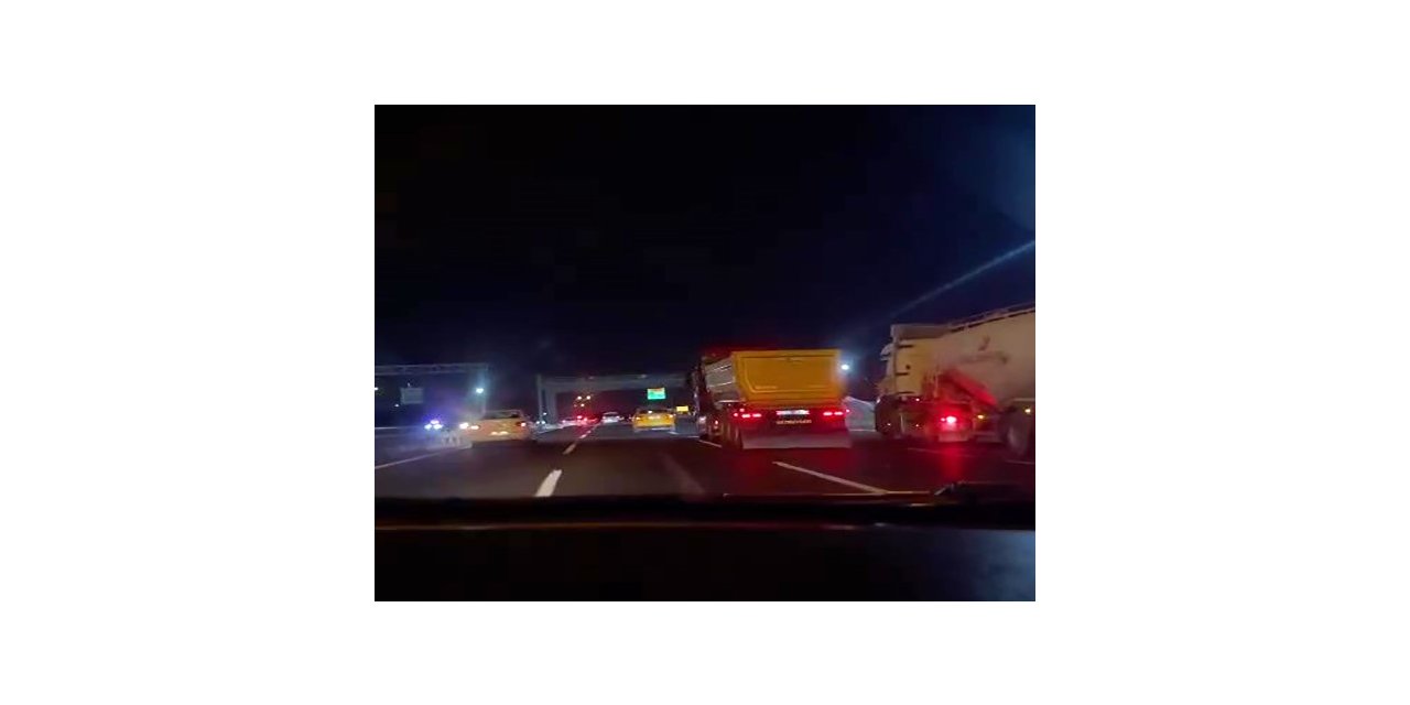 Ataşehir’de yarışırcasına hızla ilerleyen hafriyat kamyonu kamerada