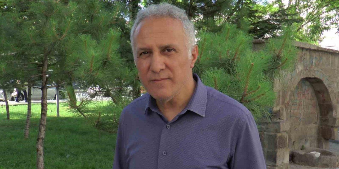 Kaldırımdaki ot yangınından belediyeler sorumlu