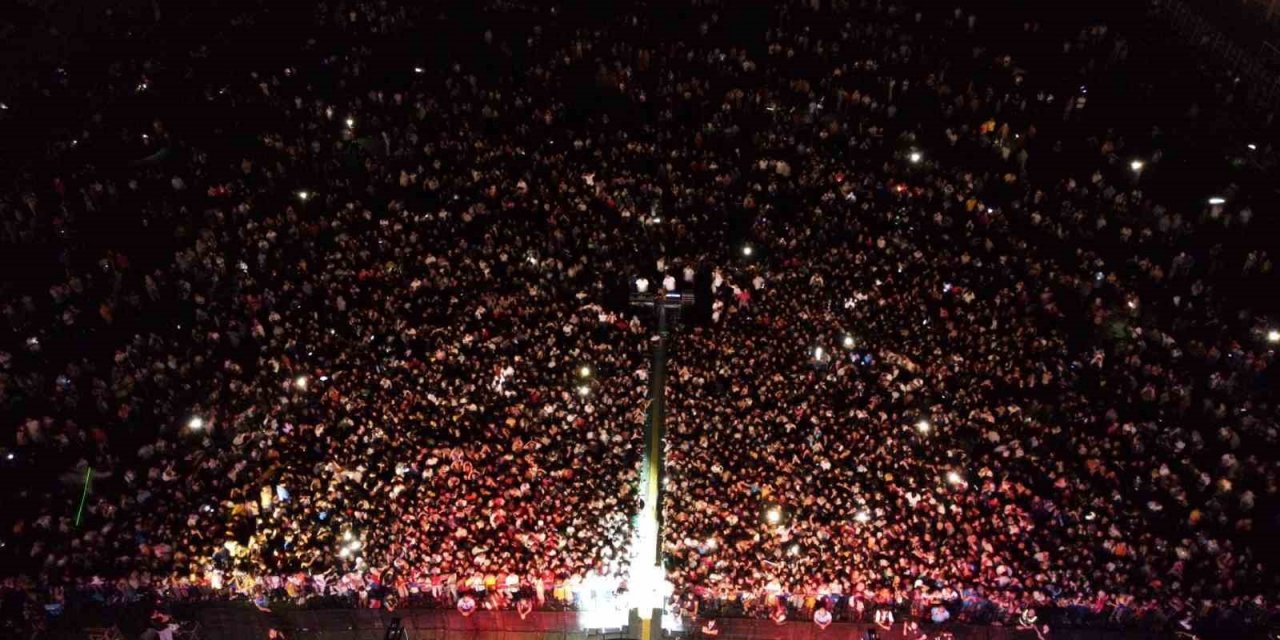 Ergani Belediyesi Kültür Festivali’ne 3 günde 10 binlerce kişi katıldı