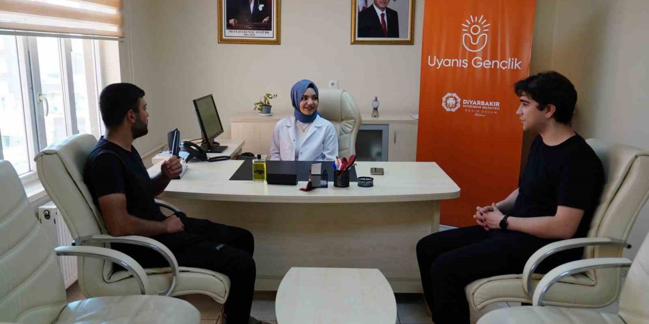 Diyarbakır’da üniversite tercihi yapacak öğrencilere ücretsiz danışmanlık hizmeti