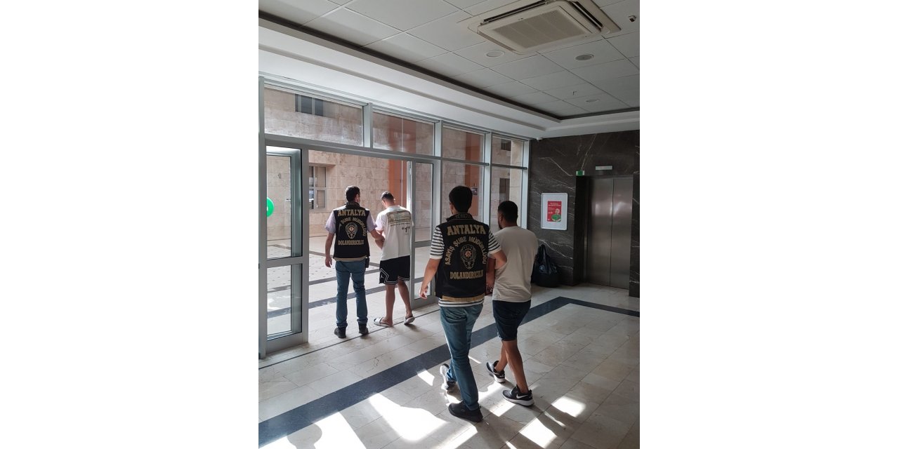 Banka görevlisi dolandırıcılığı tutmadı