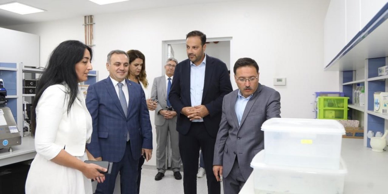 Vali Çiçek ve Rektör Altun, ERFARMA’yı Ziyaret Etti