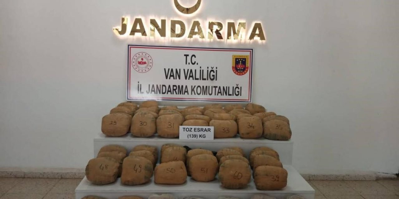 Başkale’de 139 kilo toz esrar ele geçirildi